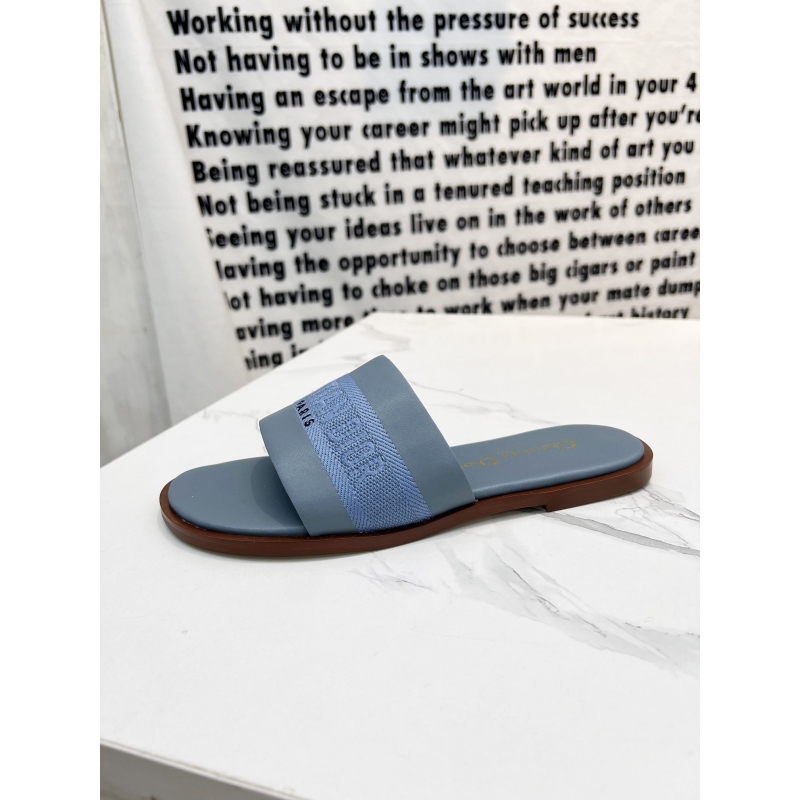 ch**an D*or slippers